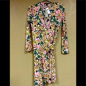 Banana republic NWT floral wrap around dress